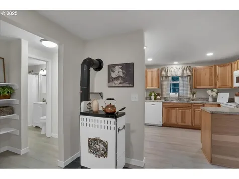 28227 Santiam Highway Sweet Home OR 97386