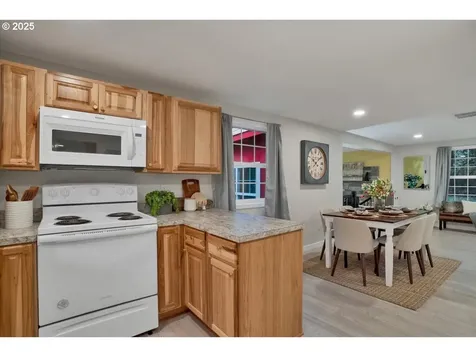 28227 Santiam Highway Sweet Home OR 97386