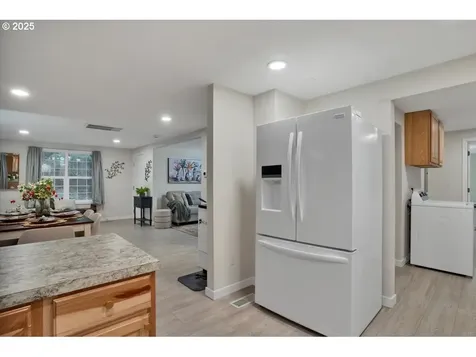 28227 Santiam Highway Sweet Home OR 97386