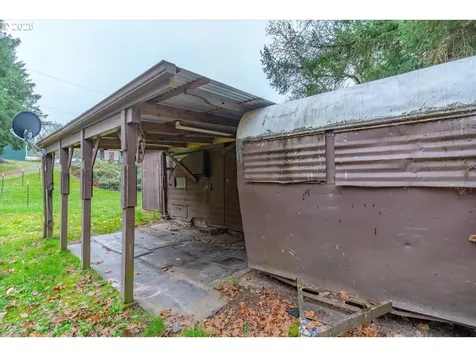 28227 Santiam Highway Sweet Home OR 97386