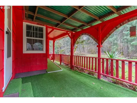 28227 Santiam Highway Sweet Home OR 97386