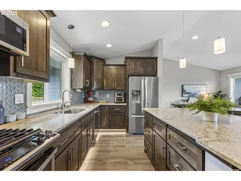 4635 Chaucer Court Depoe Bay OR 97341
