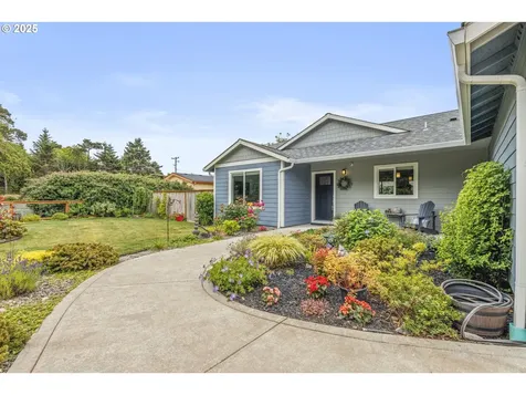 4635 Chaucer Court Depoe Bay OR 97341