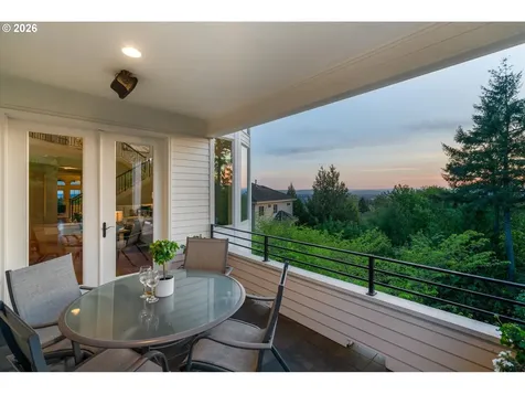 2343 NW Pinnacle Drive Portland OR 97229