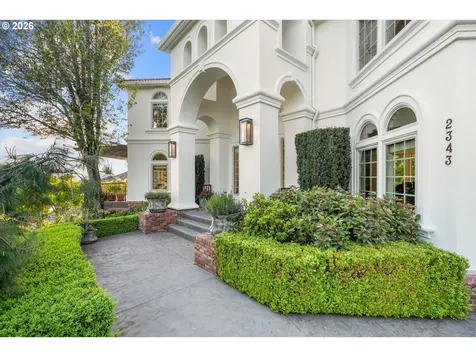 2343 NW Pinnacle Drive Portland OR 97229
