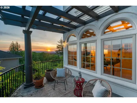 2343 NW Pinnacle Drive Portland OR 97229