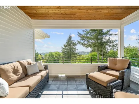 2343 NW Pinnacle Drive Portland OR 97229