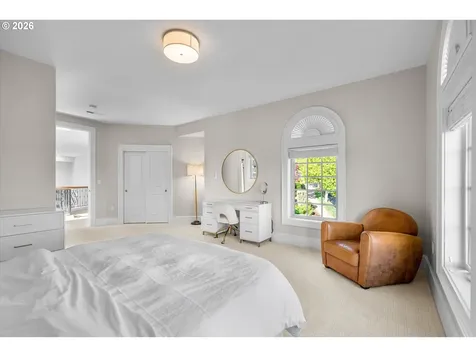 2343 NW Pinnacle Drive Portland OR 97229