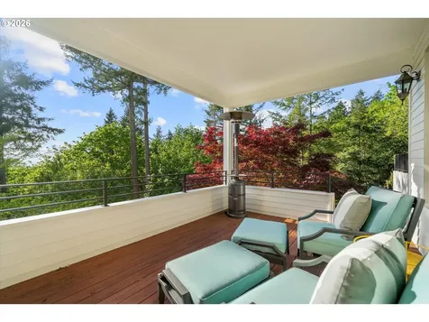 2343 NW Pinnacle Drive Portland OR 97229