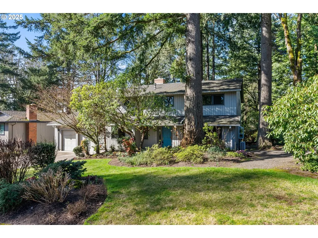 11 Touchstone Lake Oswego OR 97035