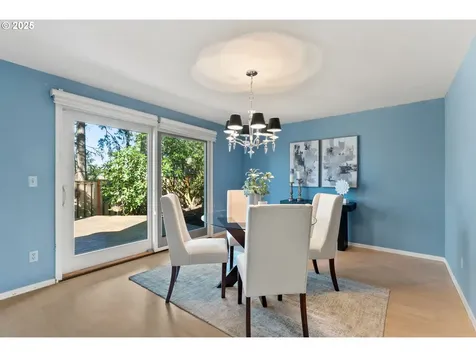 11 Touchstone Lake Oswego OR 97035