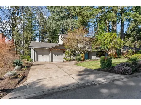 11 Touchstone Lake Oswego OR 97035