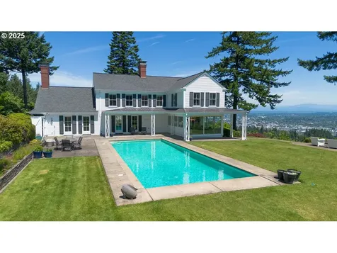 4700 SW Northwood Avenue Portland OR 97239
