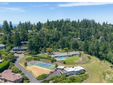 4700 SW Northwood Avenue Portland OR 97239