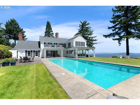 4700 SW Northwood Avenue Portland OR 97239