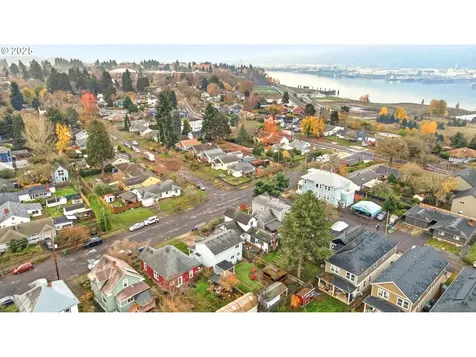 6921 N Macrum Avenue Portland OR 97203