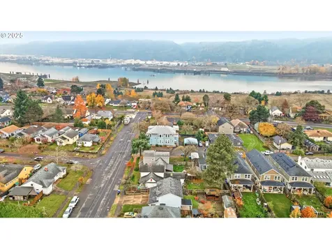 6921 N Macrum Avenue Portland OR 97203