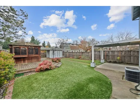 6921 N Macrum Avenue Portland OR 97203