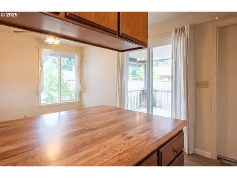 4631 Daisy Street Springfield OR 97478
