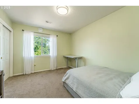 9900 NE 41st Court Vancouver WA 98686