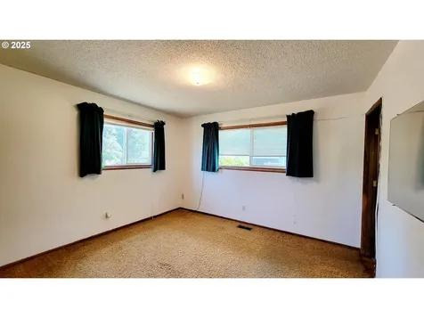 367 Fawn Drive Roseburg OR 97470