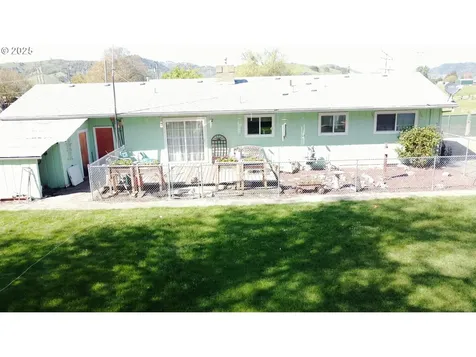367 Fawn Drive Roseburg OR 97470