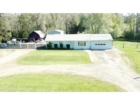 367 Fawn Drive Roseburg OR 97470