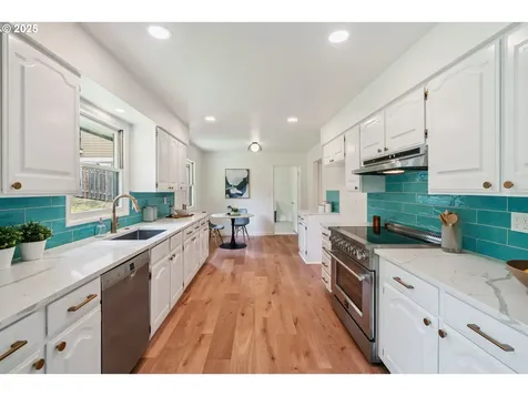 2736 SW Sylvania Terrace Portland OR 97219