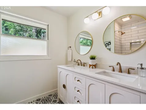 2736 SW Sylvania Terrace Portland OR 97219