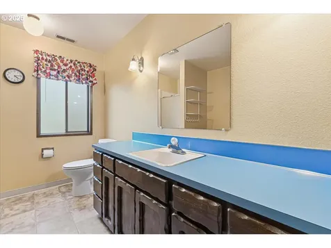2201 NW 128th Street Vancouver WA 98685