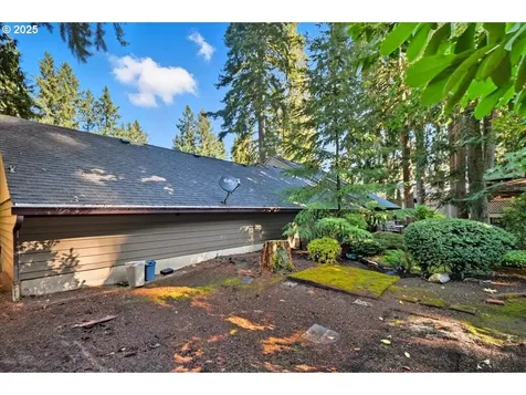 2201 NW 128th Street Vancouver WA 98685