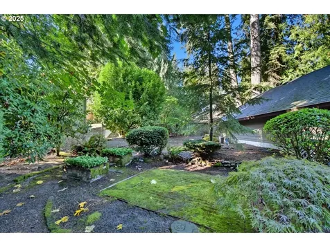 2201 NW 128th Street Vancouver WA 98685