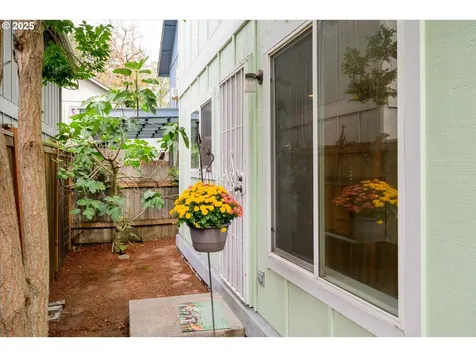 3059 W 15th Avenue Eugene OR 97402