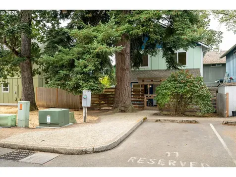 3059 W 15th Avenue Eugene OR 97402