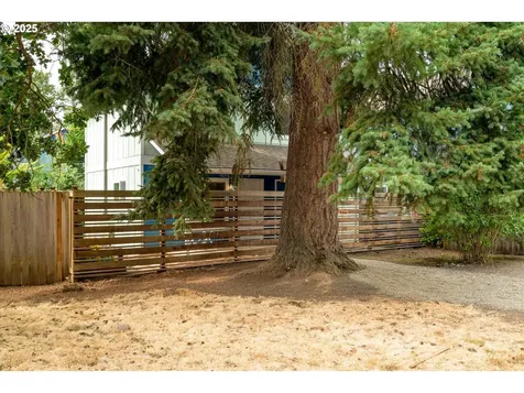 3059 W 15th Avenue Eugene OR 97402