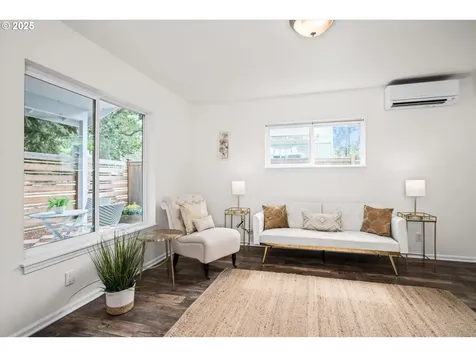 3059 W 15th Avenue Eugene OR 97402