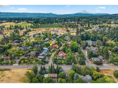 909 Nina Lane Hood River OR 97031