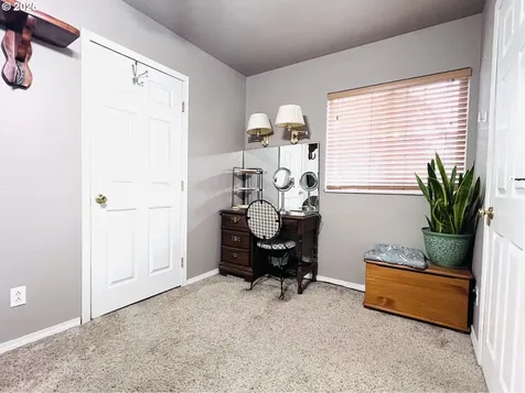 1065 Greenley Street Roseburg OR 97471