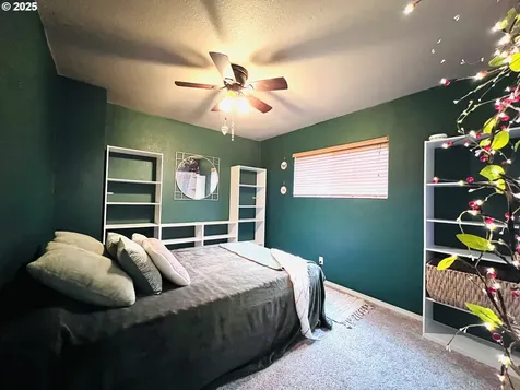 1065 Greenley Street Roseburg OR 97471