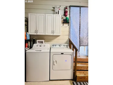 1065 Greenley Street Roseburg OR 97471