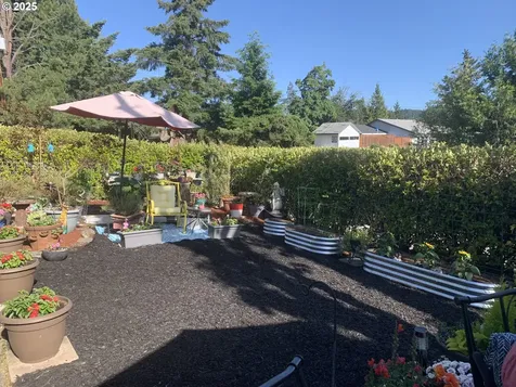 1065 Greenley Street Roseburg OR 97471