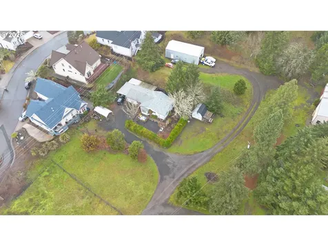 1065 Greenley Street Roseburg OR 97471