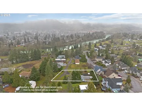 1065 Greenley Street Roseburg OR 97471