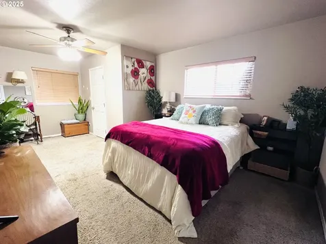 1065 Greenley Street Roseburg OR 97471