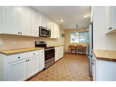 1301 NW 40th Street Vancouver WA 98660