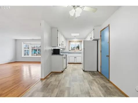 1720 Jansen Way Woodburn OR 97071