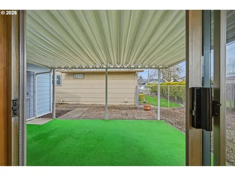 1720 Jansen Way Woodburn OR 97071