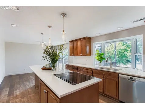 12721 NE 111th Street Vancouver WA 98682