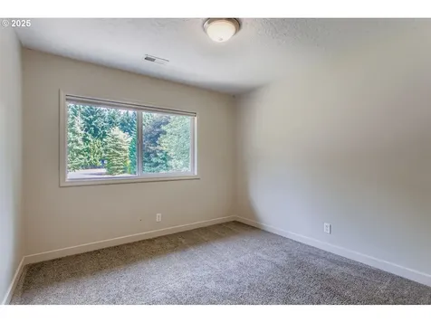 12721 NE 111th Street Vancouver WA 98682