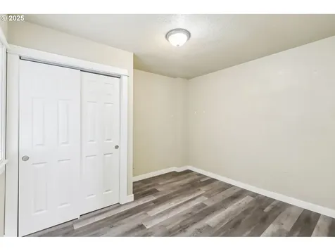 8511 NE Brazee Street Portland OR 97220